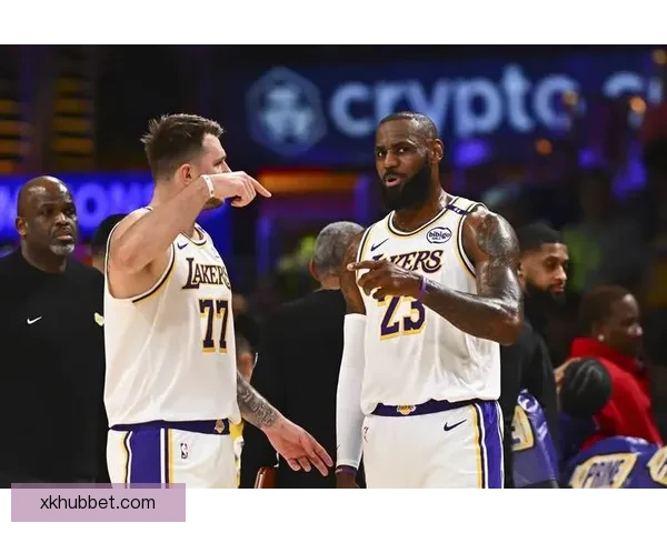 湖人迎战联盟第一詹姆斯严肃东契奇大笑保罗辟谣支持老詹